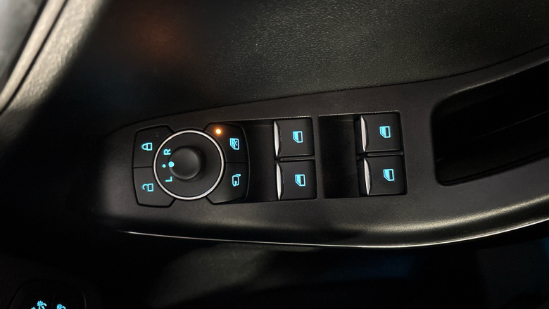 Ford Puma 1.0 EcoBoost Hybrid mHEV Titanium 5dr Petrol Hatchback